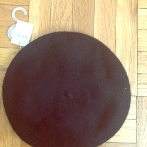 Classic Black Beret